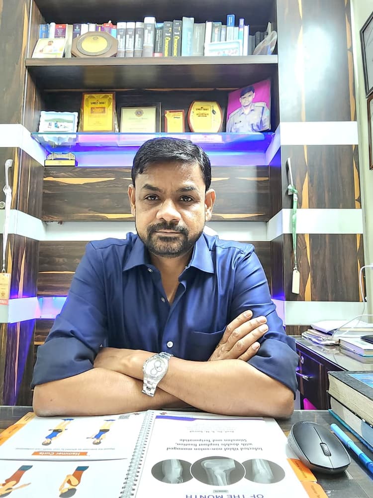 Dr. Amar Kumar